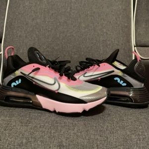 USED Nike Air Max 2090 Black Pink size 8 WMNS Sizing. 